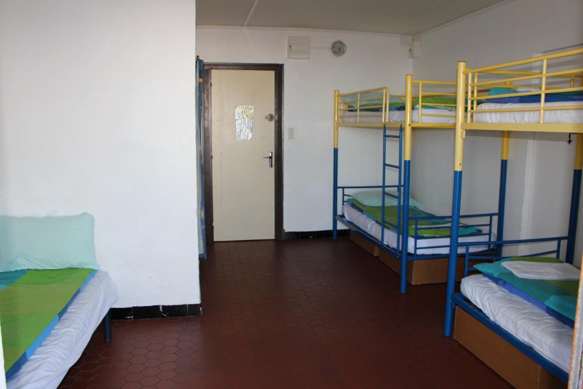 Le Pourquoi Pas Hostel Saint-Lary-Soulan Room photo
